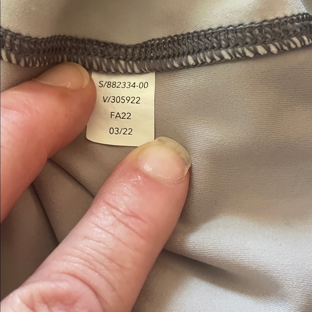 🌟2/$18 SALE Athleta Transcend Tank Top Sumi Marble Size S (tag removed) EUC - Picture 7 of 8